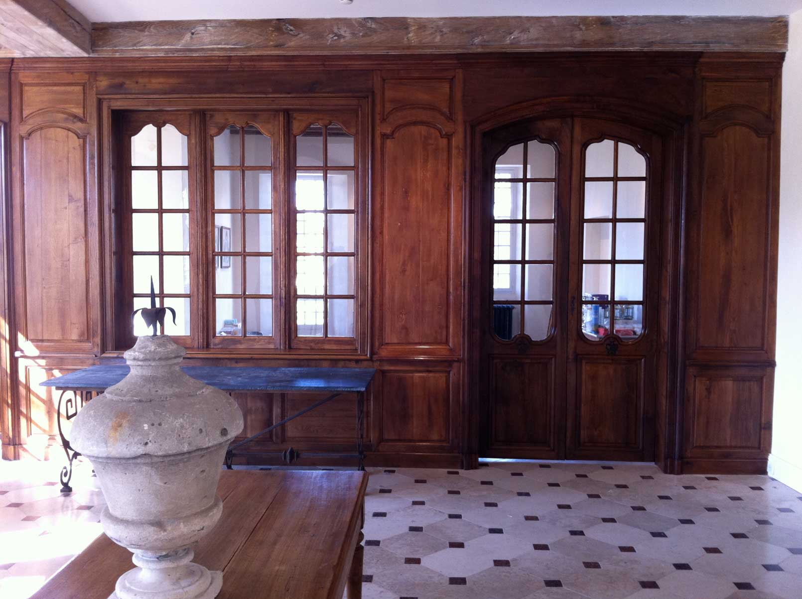 Cloison en boiseries anciennes